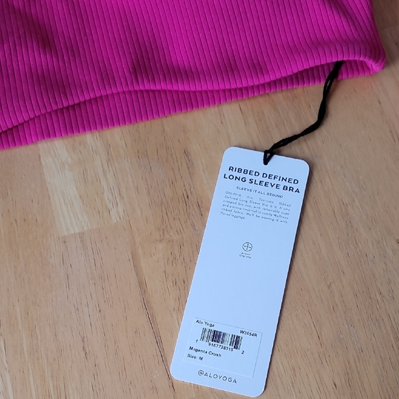Alo Yoga Ribbed Defined Long Sleeve Bra - Picture 4 of 9